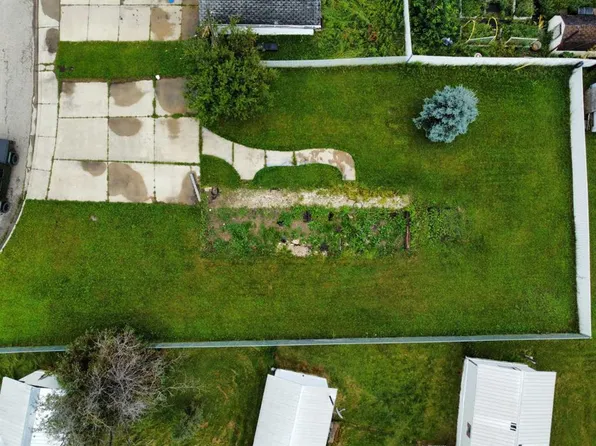 509 3rd Ave NE, McLennan, AB T0H 2L0