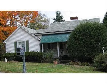 127 Underwood Ave photo 1