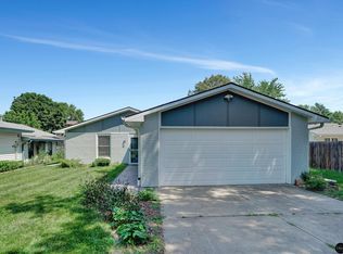 3910 Locust St, Lincoln, NE 68516
