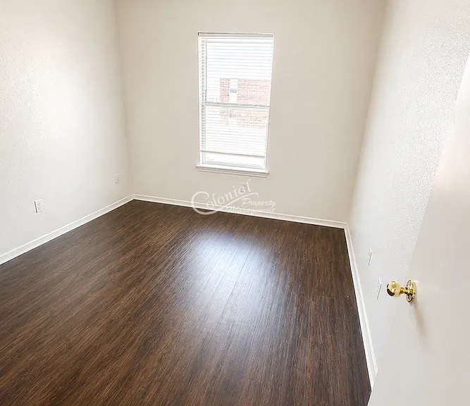 1501 Benttree Dr #D — Photo 7