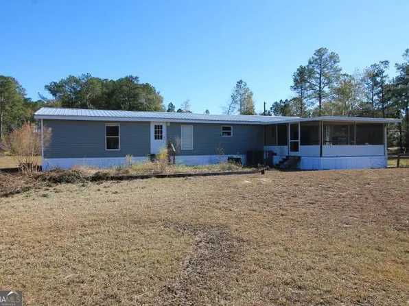 141 Johnson Lake Rd, Alma, GA 31510