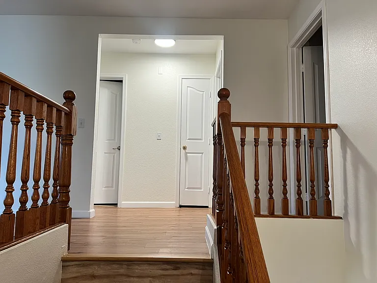 3728 E Liberty Ln — Photo 18