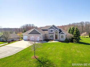 9434 Copper Greens Ct SE, Caledonia, MI 49316