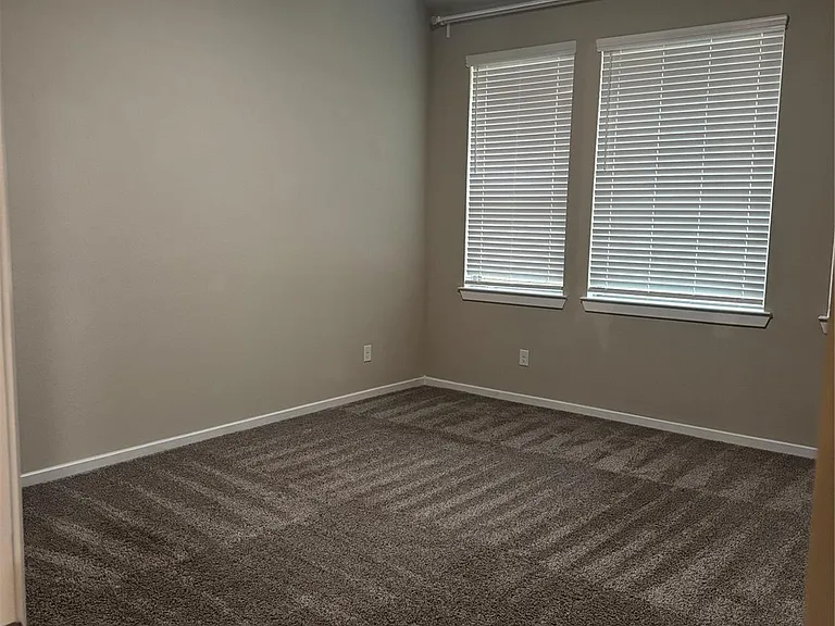 4594 Silver Moon Dr — Photo 10