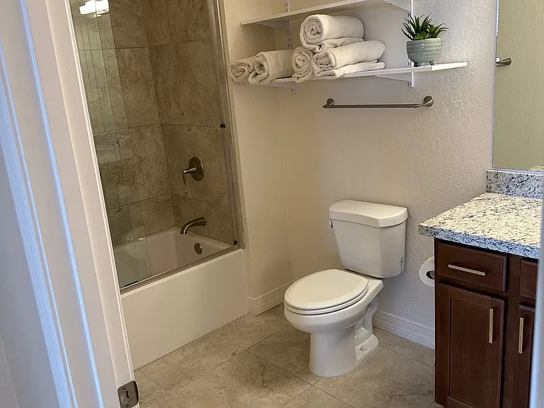 207 S Beaver St #405 — Photo 8