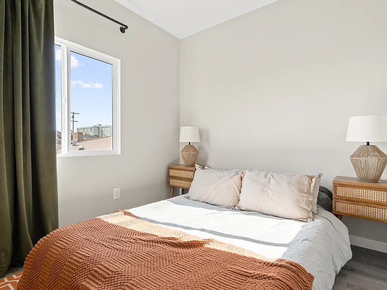 4926 Rockford Dr — Photo 12