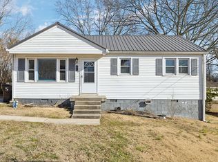 1923 Overton Dr, Columbia, TN 38401