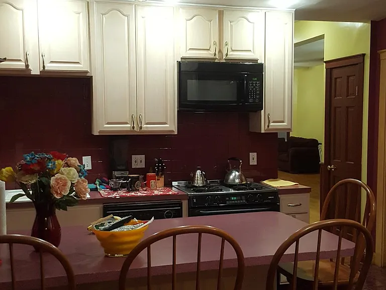 8 Buttonwood St #3 — Photo 3