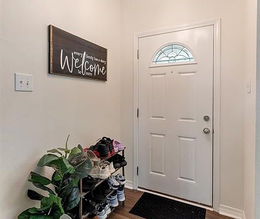 5th image of 8387 Kendall Ct N