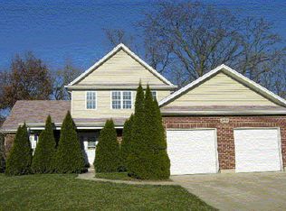 2066 Clearwater Way, Elgin, IL 60123