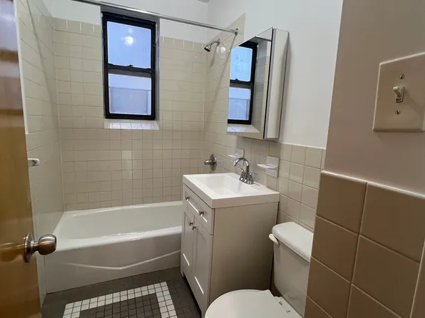 24-25 28th Street image 8 of 8