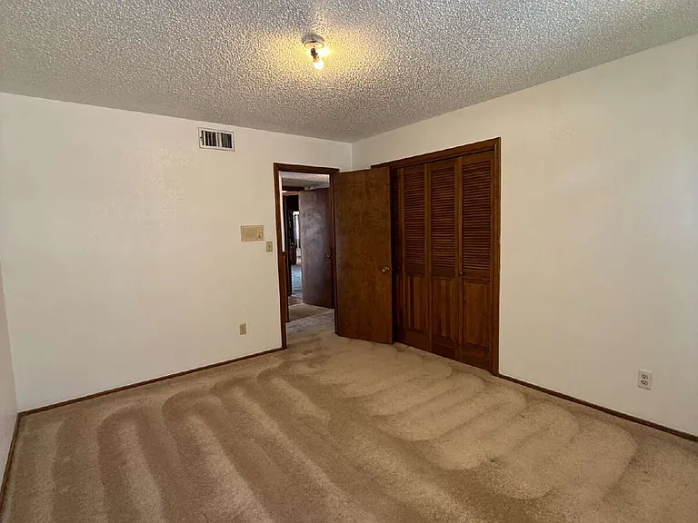 1709 Bruce Devlin Dr — Photo 21