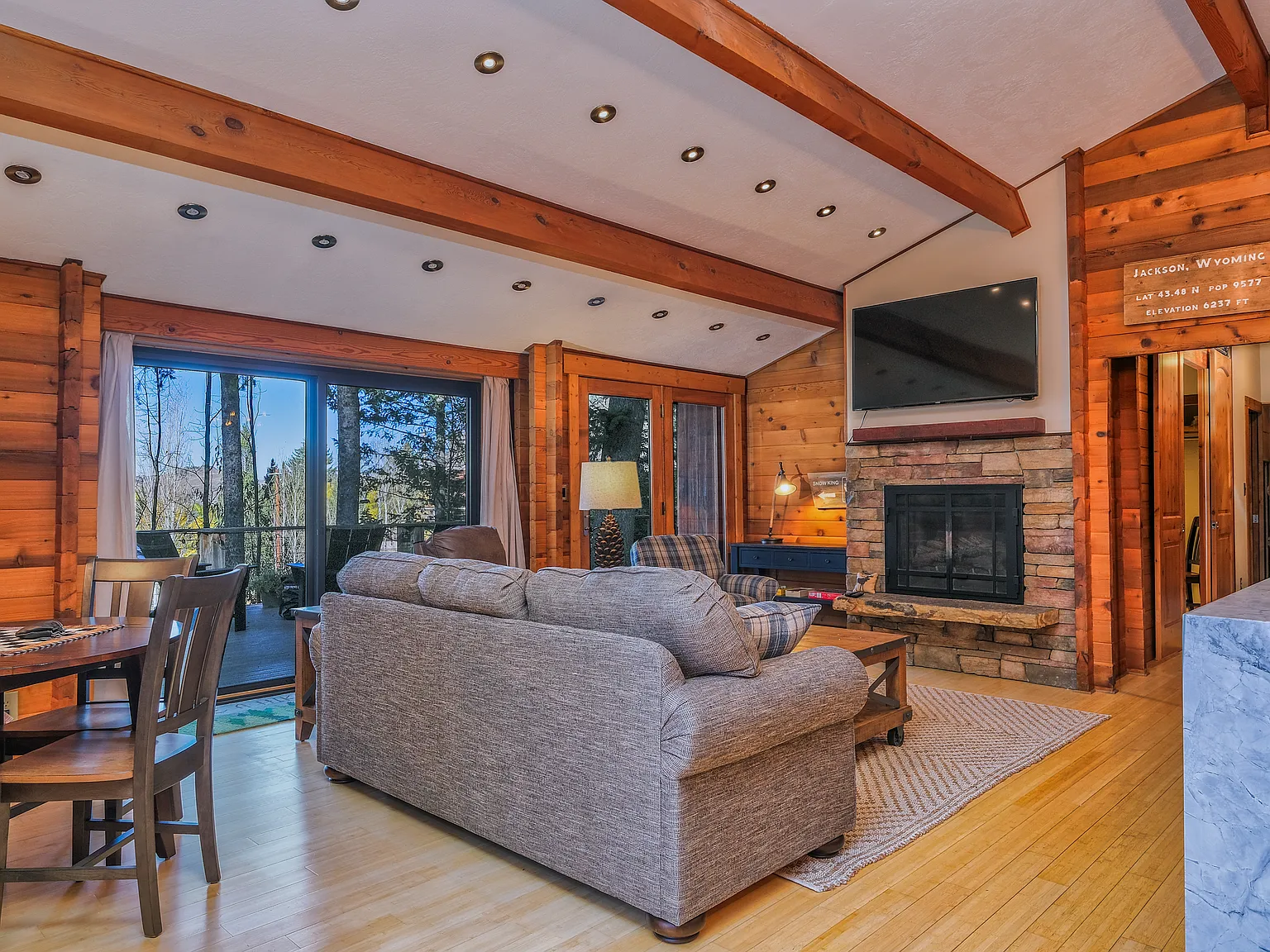 730 Snow King Dr — Photo 4