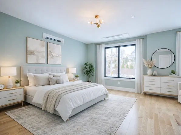 68 Rowe St #U-2, Roslindale, MA 02131