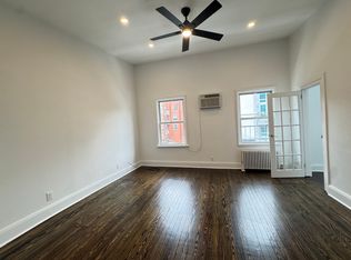 217 N 8th St #3, Brooklyn, NY 11211