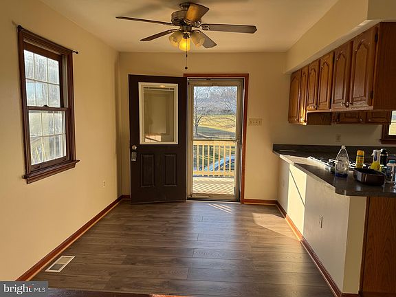 3rd image of 408 Homeville Rd