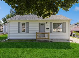 602 E 23rd St S, Newton, IA 50208