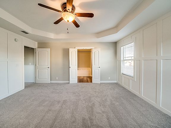 4th image of 4353 Scottish Dr