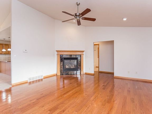 4th image of 3559 Glen Abbey Dr
