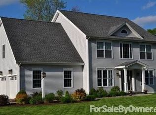 4 Eager Ln, Cromwell, CT 06416