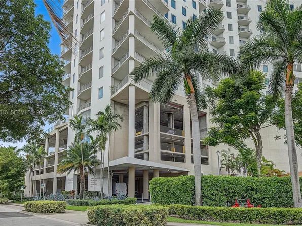10 SW South River Dr, Miami, FL
