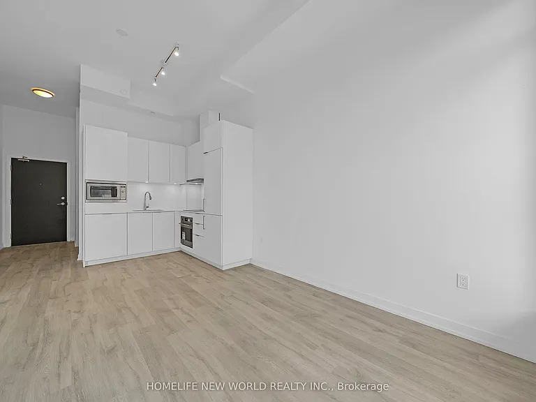 8 Olympic Garden Dr #904 — Photo 2
