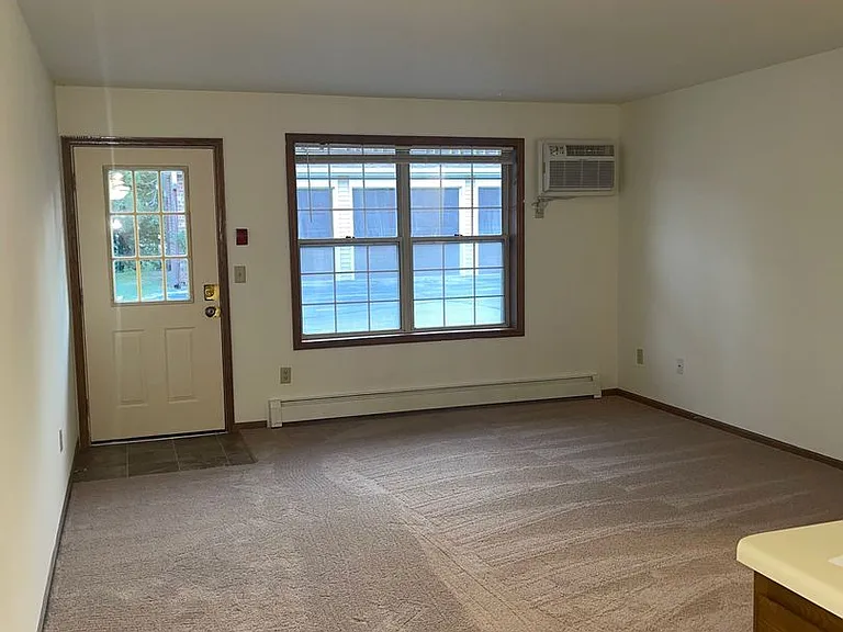410 S River Rd #20-40-60 — Photo 16