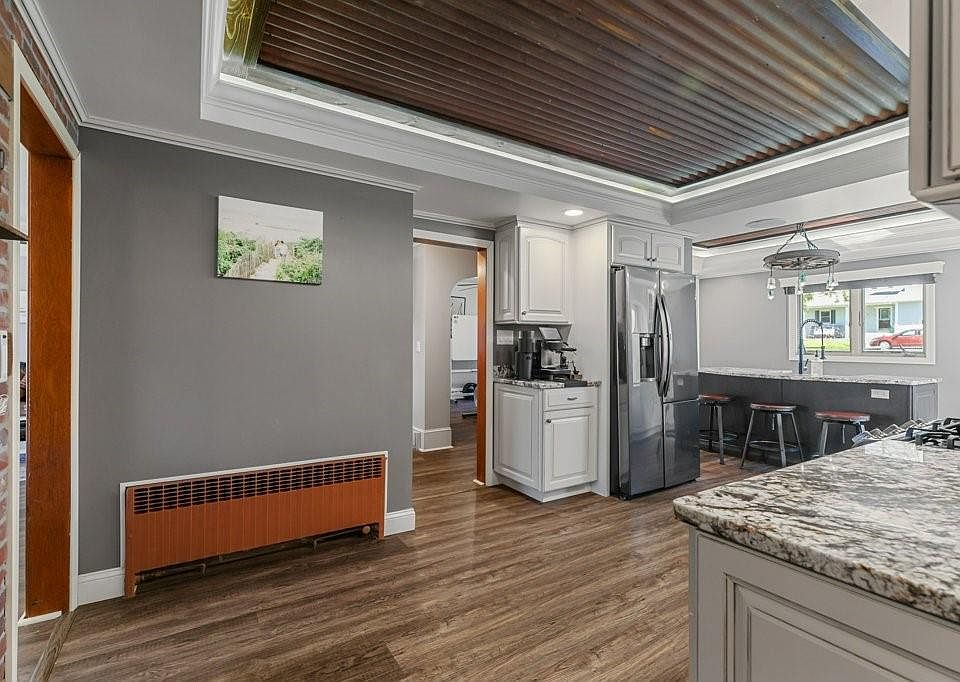 197 Hayden Ave, Tiverton, RI 02878 Zillow