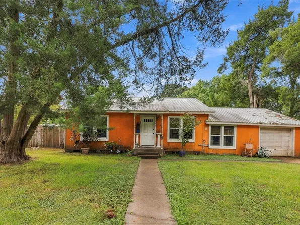 701 W Foley St, Alvin, TX 77511
