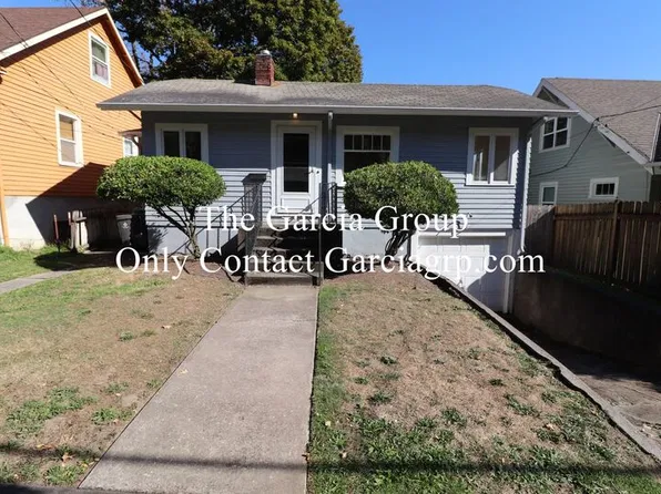 6132 S Corbett Ave, Portland, OR 97239