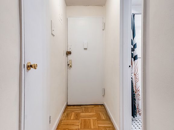 3rd image of 435 E 77th St APT 6B