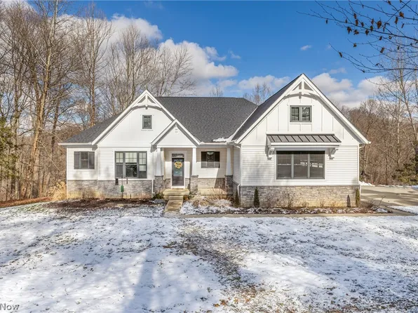 2635 Yellow Creek Rd, Akron, OH 44333