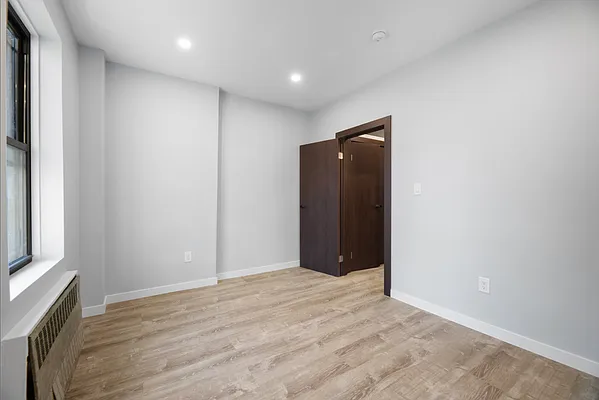 Rented by REAL New York | media 7