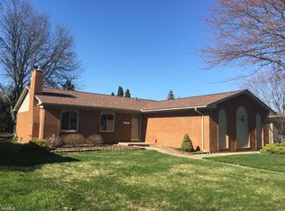 2107 Adrienne Dr, Troy, MI 48085