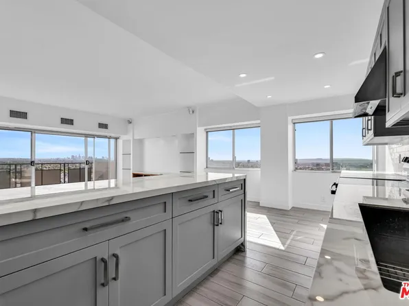 1155 N La Cienega Blvd APT 1106, West Hollywood, CA 90069