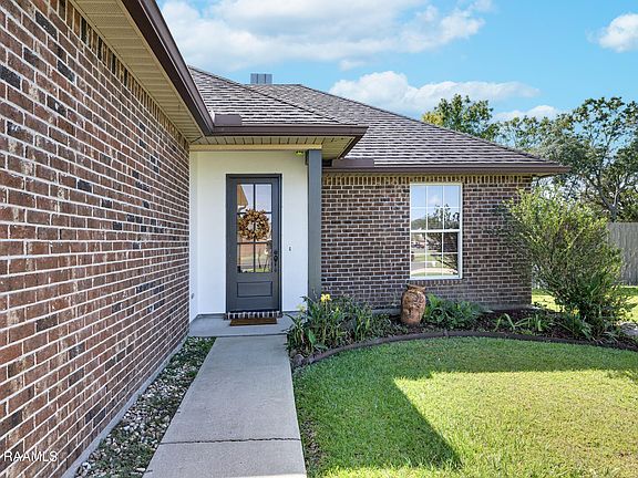 4th image of 224 Bald Eagle Dr