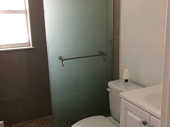4th image of 4 Alhambra Cir APT 2