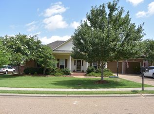 209 Providence Dr, Brandon, MS 39042