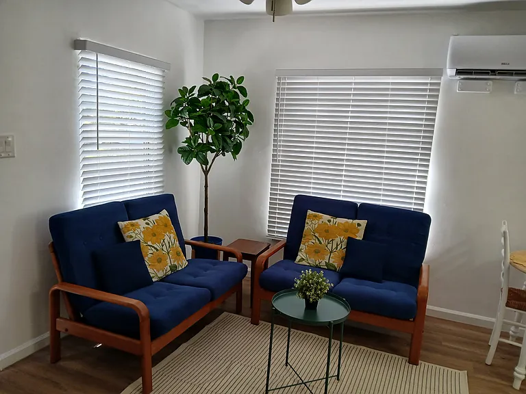 Aletta Ave — Photo 10