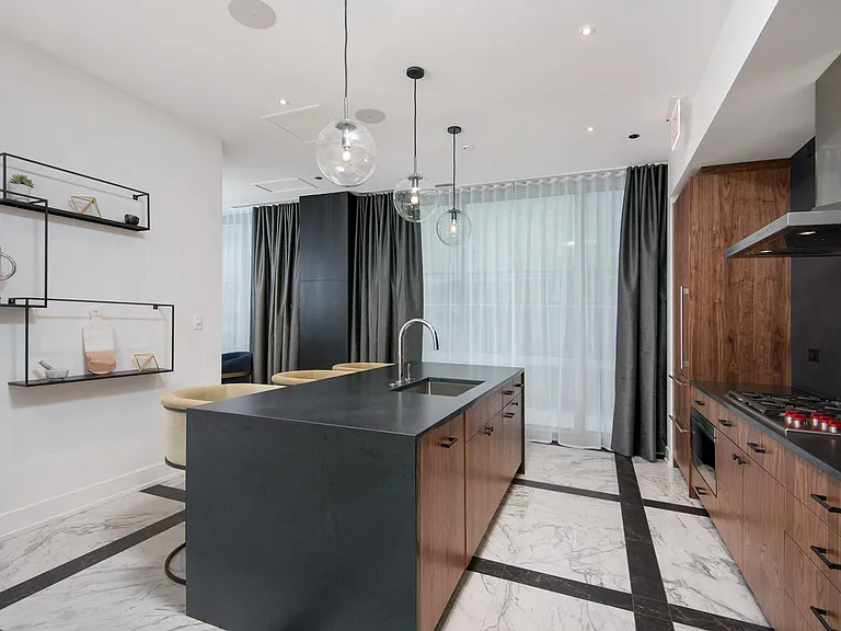Entertainment Kitchen