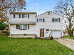 22 Ridge Rd, South River, NJ 08882