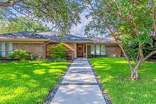 6935 Kingshollow Dr Photo 1