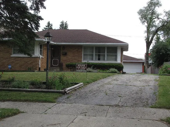 1826 E Evergreen St, Wheaton, IL 60187