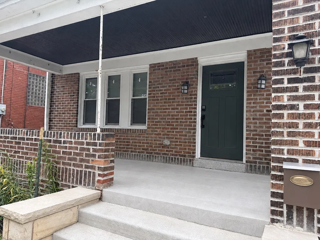 3 bed, 1296 sqft, $2,695 — Photo 4