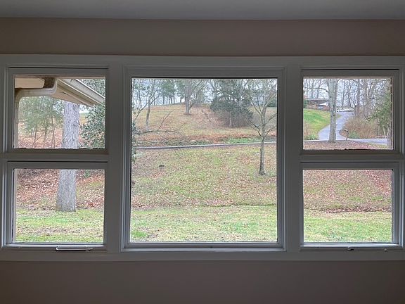 3rd image of 5972 Asberry Ct