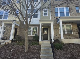 3005 Summerhouse Rd, Cary, NC 27519