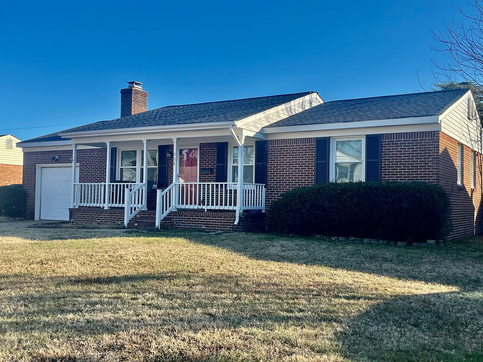 808 Hilltop Rd — Photo 2