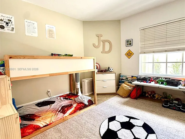 248 W Riverbend Dr — Photo 10