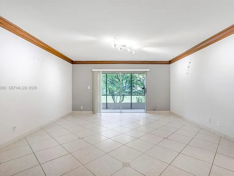709 Gardens Dr #101 — Photo 6