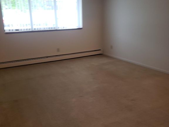 2nd image of 1135 Michigan Ave E APT 14